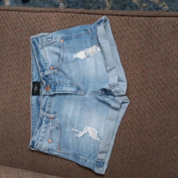 Celebrity Pink Pants - 🏷3/$15 Celebrity Pink Shorts